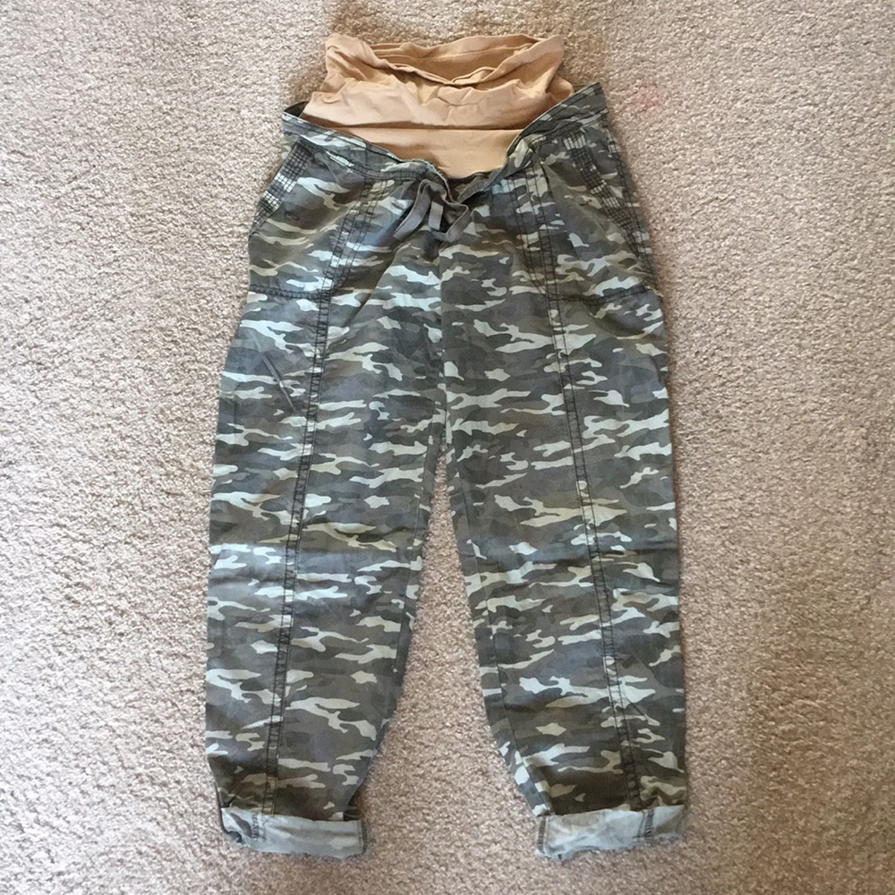 Motherhood Maternity camo capris
